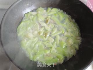 花甲丝瓜汤的做法步骤：7