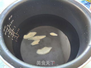 银耳胡萝卜排骨汤的做法步骤:4