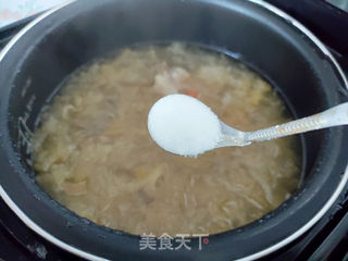 银耳胡萝卜排骨汤的做法步骤:8