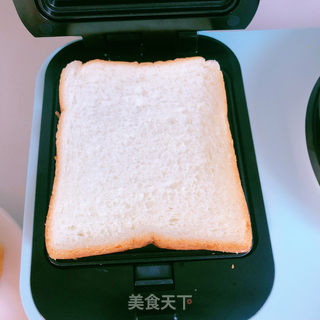 腊肠三明治的做法步骤：3