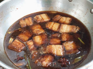 五花肉烧野生黄蘑的做法步骤:10