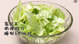 开胃泡菜丨只需一晚,腌出脆爽爽口的泡菜的做法步骤:3