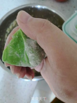 彩色水饺的做法步骤:8