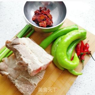 回锅肉的做法步骤:3