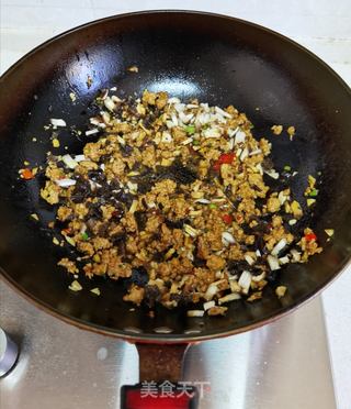 肉臊子面的做法步骤:6