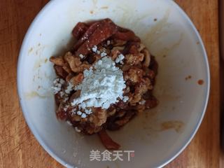 红椒肉丝炒芹菜的做法步骤:4