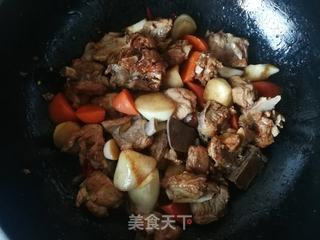 胡萝卜茭白炒排骨的做法步骤:11
