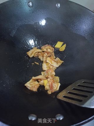 五花肉炒圆白菜的做法步骤:5
