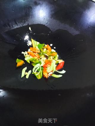 五花肉炒圆白菜的做法步骤:7