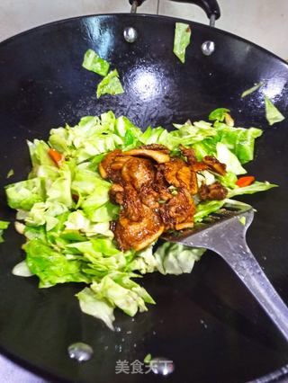 五花肉炒圆白菜的做法步骤:11