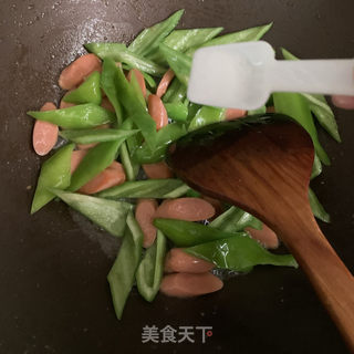 青椒炒鸡蛋火腿的做法步骤：8