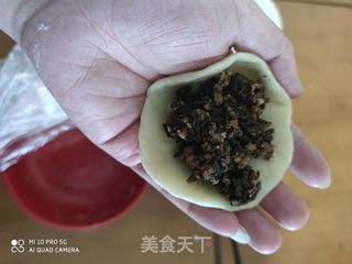 梅干菜烧肉烧饼的做法步骤:5
