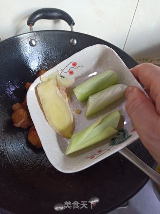 五花肉焖冬笋的做法步骤:5