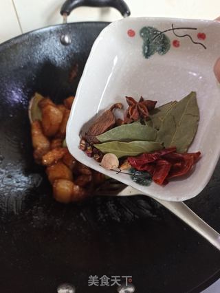 五花肉焖冬笋的做法步骤：6