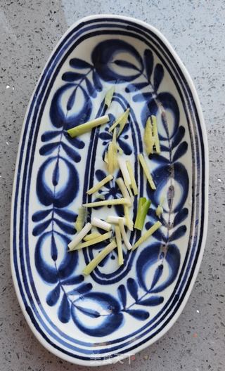 清蒸鲈鱼的做法步骤:5