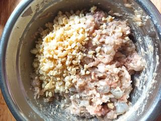 虾饺的做法步骤:2