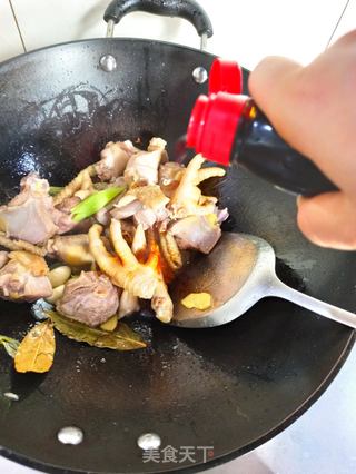 土鸡炖滑子菇的做法步骤:7