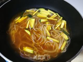 南瓜鸡蛋螺蛳粉的做法步骤：5