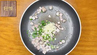 茄丁打卤面丨老人孩子都喜欢,给肉都不换。的做法步骤:4