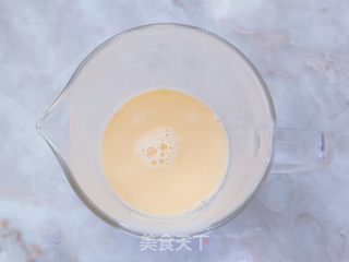旋转木马蛋糕的做法步骤:6