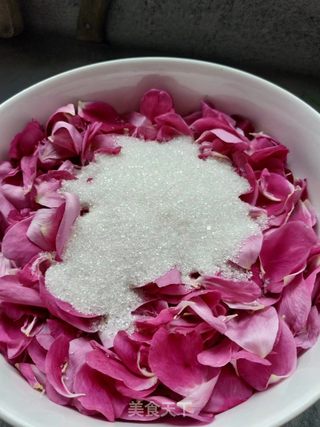 玫瑰豆沙粽的做法步骤:3