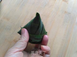腊肉咸蛋黄粽子的做法步骤:9