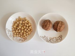 核桃豆浆的做法步骤：1