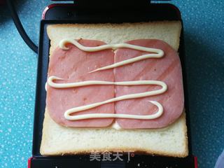 西红柿火腿鸡蛋芝士三明治的做法步骤:8