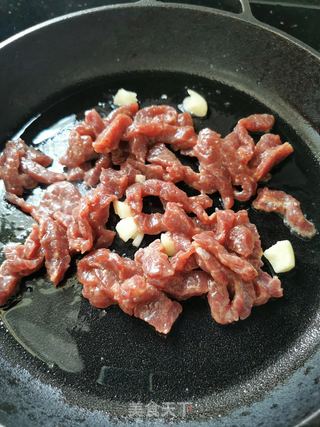 黑椒牛柳烩番茄意粉的做法步骤:11