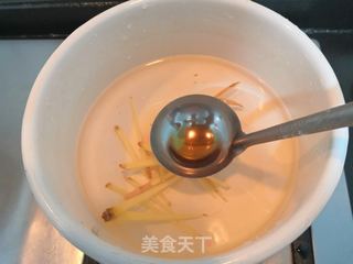 蟹柳黑豆芽汤的做法步骤:11