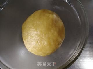 京式自来红月饼的做法步骤：4