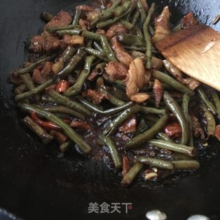 猪肉炖酸豆角的做法步骤：16