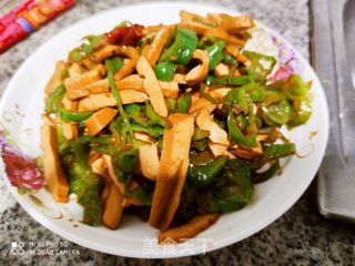 青椒香干的做法步骤:5