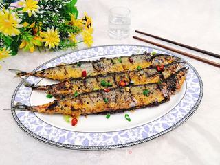 干煎秋刀鱼的做法步骤：16