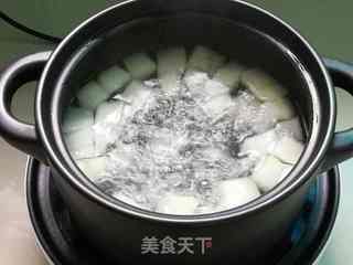 冬瓜番茄肉丸汤的做法步骤:7