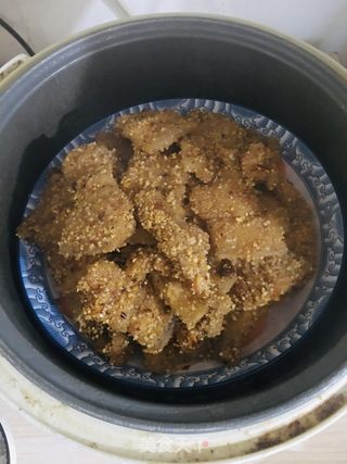 香芹粉蒸肉的做法步骤：10