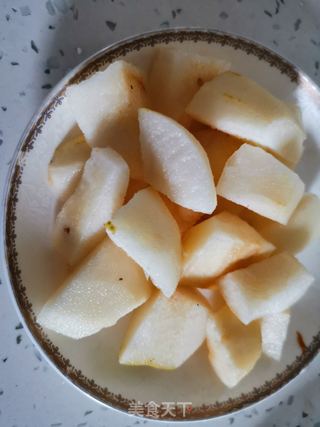 银耳雪梨红枣汤的做法步骤:4