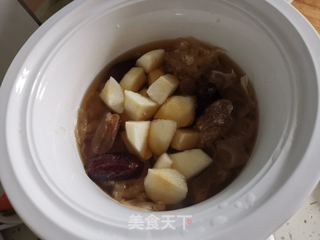 银耳雪梨红枣汤的做法步骤:6