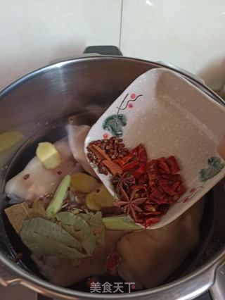 猪蹄肉冻的做法步骤:5