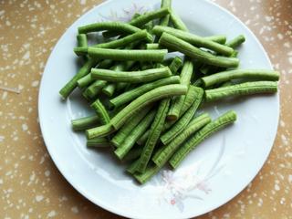 肉末茄子烧豆角的做法步骤：4