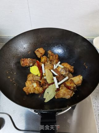 板栗烧排骨的做法步骤:11