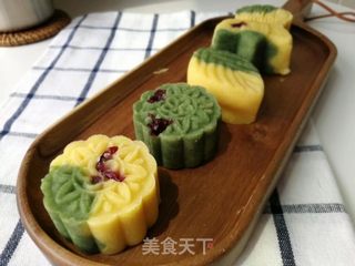 入口即化,满口清新——大麦诺叶绿豆糕月饼的做法步骤:6