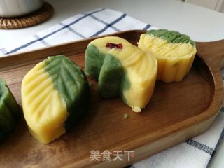 入口即化,满口清新——大麦诺叶绿豆糕月饼的做法步骤:7
