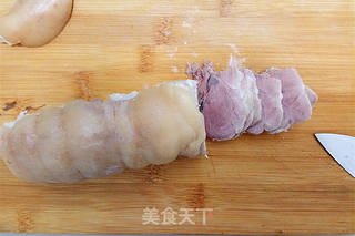 白切肘子的做法步骤:10
