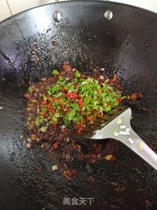 尖椒肉末炸酱荞面的做法步骤:6