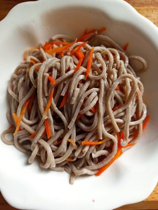 尖椒肉末炸酱荞面的做法步骤:15