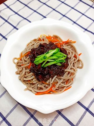 尖椒肉末炸酱荞面的做法步骤:16