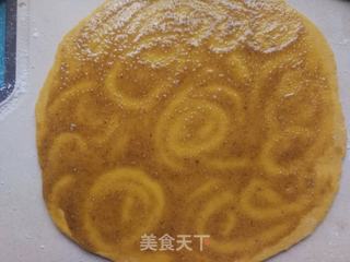 葱香椒盐南瓜花卷的做法步骤:7