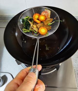 香辣牛肉酱的做法步骤:9