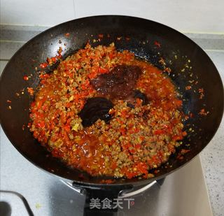 香辣牛肉酱的做法步骤:12